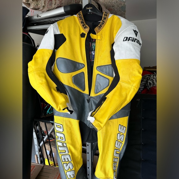 Daniese Leather Motorcycle Racing Suit - Picture 1 of 5